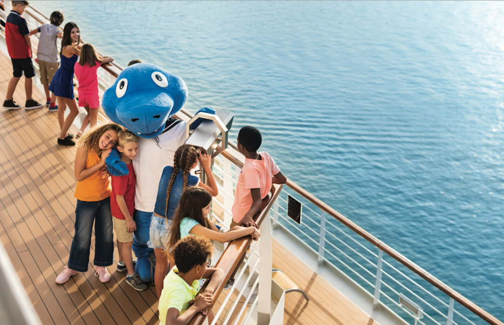 Costa Diadema pont ouvert