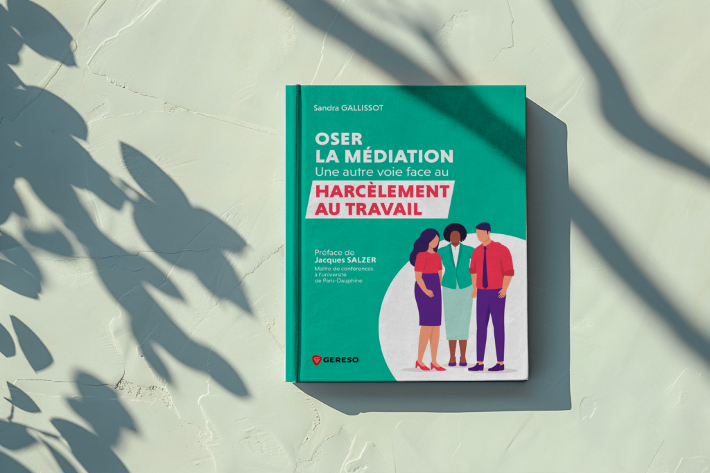 square-book-office-mockup