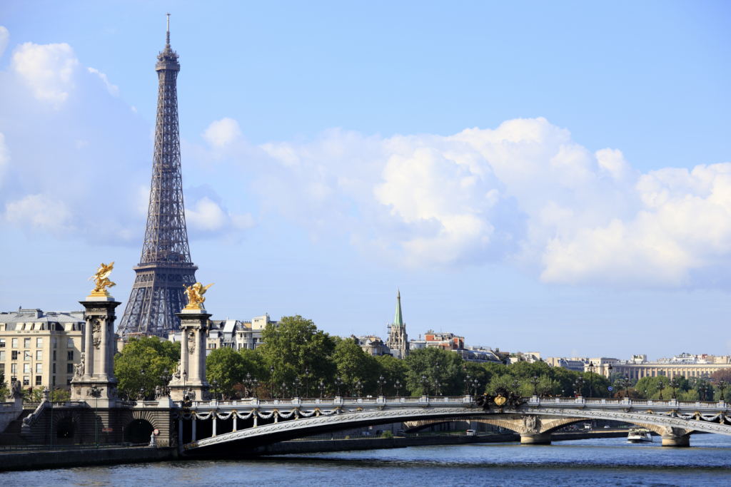 paris-eiffel-tower-with-bridge